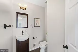 22082 Water Run Ct, Ashburn, VA 20148 - Photo 20