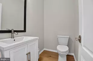 20759 Crescent Pointe Pl, Ashburn, VA 20147 - Photo 32