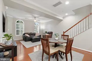 42571 Burbank Terrace, Sterling, VA 20166 - Photo 10