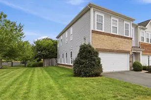 22026 Gardenwall Terrace, Broadlands, VA 20148 - Photo 2