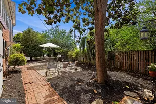 431 S King St, Leesburg, VA 20175 - Photo 40