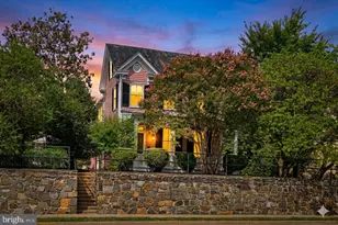 431 S King St, Leesburg, VA 20175 - Photo 1