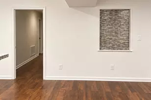 25209 Eisenhower Dr, Chantilly, VA 20152 - Photo 6