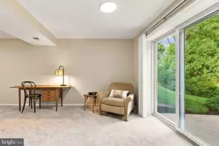 300 Helen Ct, Sterling, VA 20164 - Photo 42