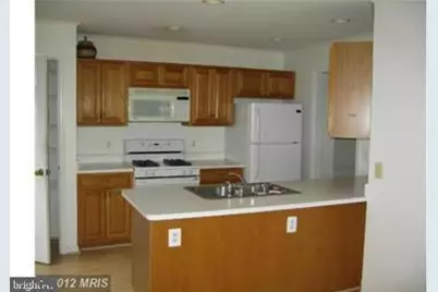 43273 Chokeberry Square, Ashburn, VA 20147 - Photo 4