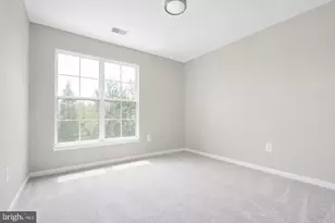 44190 Mossy Brook Square, Ashburn, VA 20147 - Photo 18