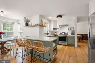 17276 Magic Mountain Dr, Round Hill, VA 20141 - Photo 6
