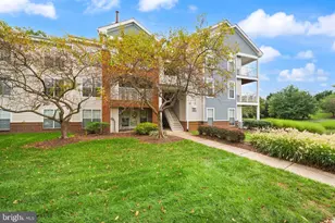 21033 Timber Ridge Terrace, Ashburn, VA 20147 - Photo 2