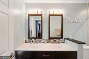 26147 Lands End Dr, Chantilly, VA 20152 - Photo 18