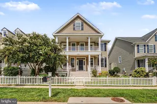42514 Pelican Dr, Chantilly, VA 20152 - Photo 1