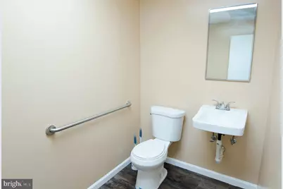211 S King Street #C, Leesburg, VA 20175 - Photo 10
