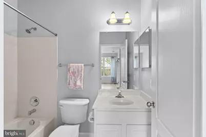 42525 Magellan Square, Brambleton, VA 20148 - Photo 40