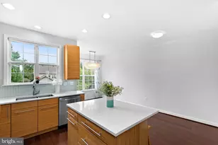 42525 Magellan Square, Brambleton, VA 20148 - Photo 24