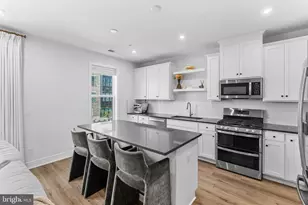 42660 Darala Dr, Ashburn, VA 20147 - Photo 10