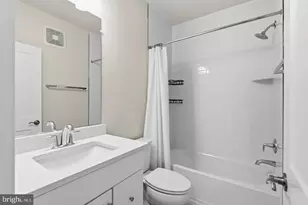 43728 Transit Sq, Ashburn, VA 20147 - Photo 14