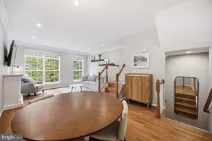 20437 Chetwood Terrace, Ashburn, VA 20147 - Photo 8