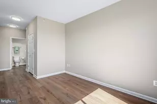 19375 Cypress Ridge Terrace, Leesburg, VA 20176 - Photo 22