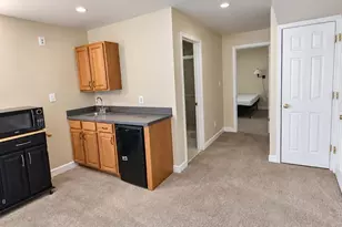 605 S Maple Ave S, Purcellville, VA 20132 - Photo 4