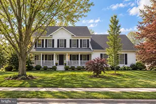 605 S Maple Ave S, Purcellville, VA 20132 - Photo 1
