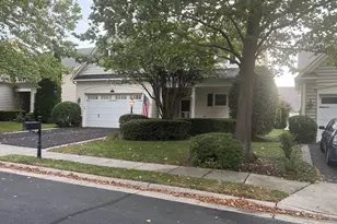 20594 Golden Ridge Dr, Ashburn, VA 20147 - Photo 4