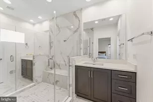 20277 Oak Bluff Dr, Ashburn, VA 20147 - Photo 26