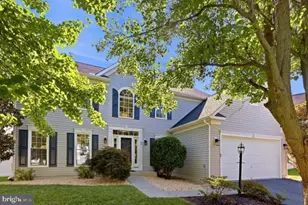 32 Potterfield Dr, Lovettsville, VA 20180 - Photo 1