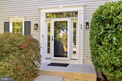 32 Potterfield Drive, Lovettsville, VA 20180 - Photo 2