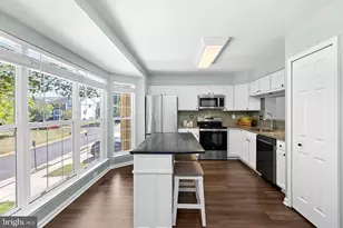 112 Hampshire Square SW, Leesburg, VA 20175 - Photo 12