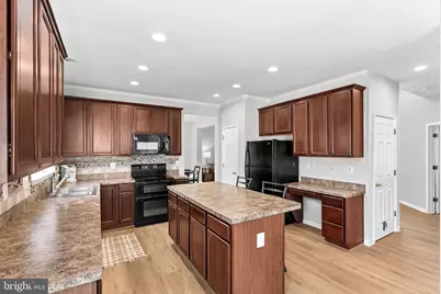17512 Tedler Circle, Round Hill, VA 20141 - Photo 16