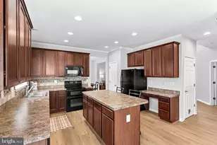 17512 Tedler Circle, Round Hill, VA 20141 - Photo 16