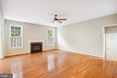 20391 Tilberg Street, Ashburn, VA 20147 - Photo 32