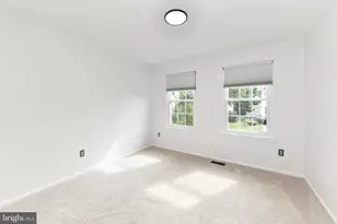 56 McPherson Cir, Sterling, VA 20165 - Photo 22