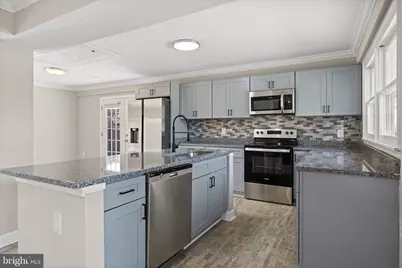 510 N Brighton Court, Sterling, VA 20164 - Photo 4