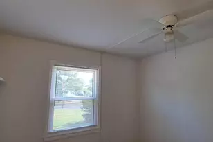 815 S Cypress Ct, Sterling, VA 20164 - Photo 56