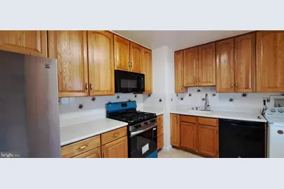 815 S Cypress Court, Sterling, VA 20164 - Photo 22