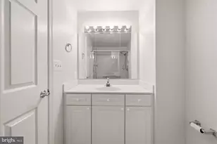 19370 Magnolia Grove Square, Leesburg, VA 20176 - Photo 32
