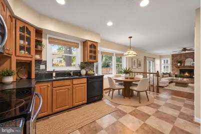 203 Markwood Drive, Sterling, VA 20165 - Photo 10
