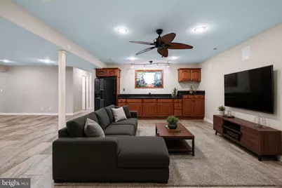 47404 Middle Bluff Place, Sterling, VA 20165 - Photo 18