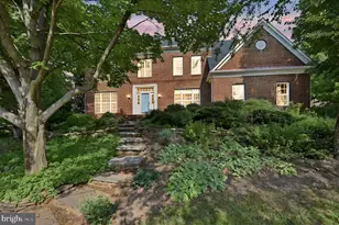 47404 Middle Bluff Pl, Sterling, VA 20165 - Photo 1