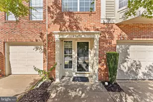 47697 Sandbank Square, Sterling, VA 20165 - Photo 4