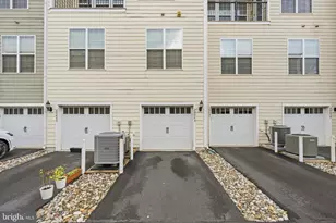 20643 Sibbald Square, Ashburn, VA 20147 - Photo 32