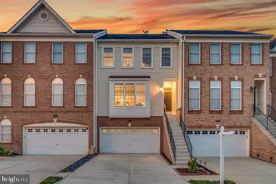 25840 Kirkwood Square, Chantilly, VA 20152 - Photo 1