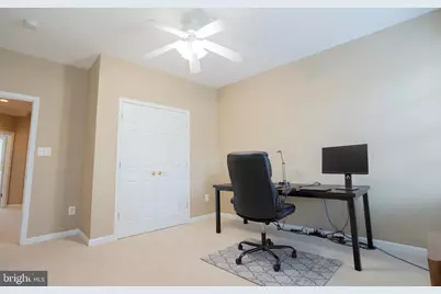 42520 Legacy Park Drive, Brambleton, VA 20148 - Photo 34