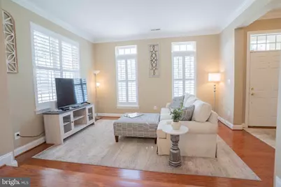 42520 Legacy Park Drive, Brambleton, VA 20148 - Photo 12