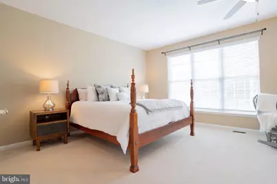 42520 Legacy Park Drive, Brambleton, VA 20148 - Photo 22