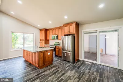 256 W Meadowland Lane, Sterling, VA 20164 - Photo 6