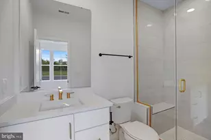 24983 Rosslare Harbour Ter, Chantilly, VA 20152 - Photo 12