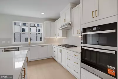 24983 Rosslare Harbour Terrace, Chantilly, VA 20152 - Photo 18