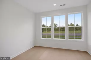 24983 Rosslare Harbour Ter, Chantilly, VA 20152 - Photo 8