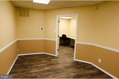211 S King Street #B, Leesburg, VA 20175 - Photo 4